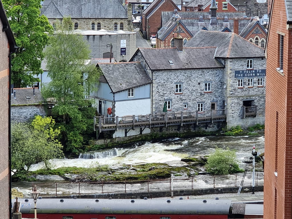Llangollen